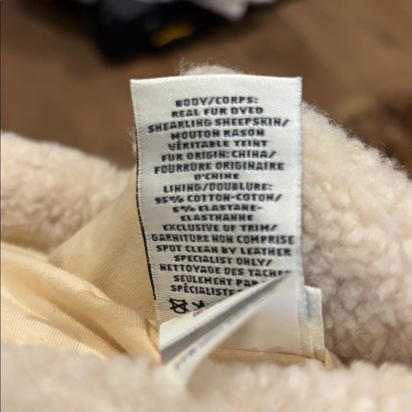 NWT - Picture 4 of 4